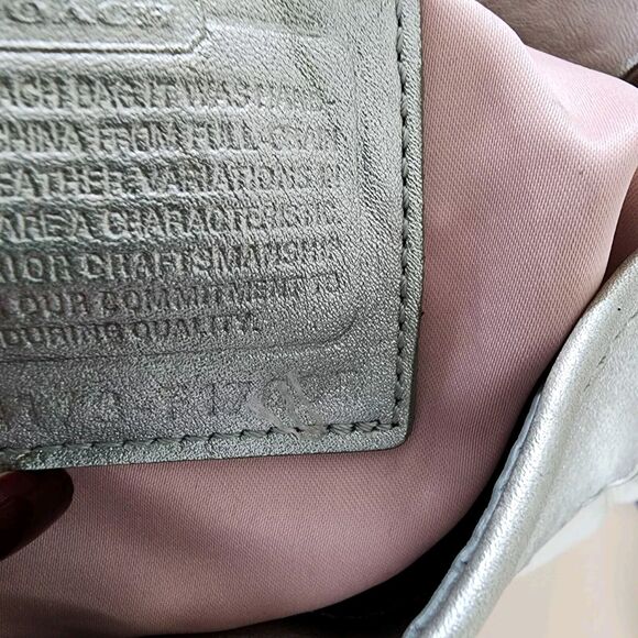 Coach F17605 Ashley Leather Hippie Bag Cross Body Purse White Silver Shoulder - Picture 9 of 16